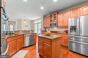 23237 Robin Song Dr, Clarksburg, MD 20871 - Photo 15