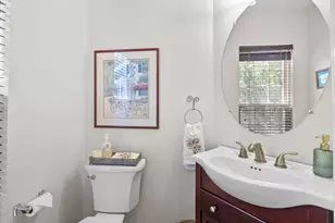 2128 Darcy Green Pl, Silver Spring, MD 20910 - Photo 17