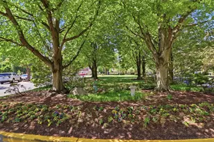 10201 Grosvenor Pl, Rockville, MD 20852 - Photo 57