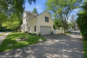 308 Barnside Pl, Rockville, MD 20850 - Photo 5