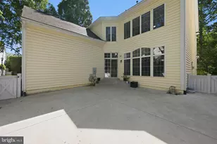 308 Barnside Pl, Rockville, MD 20850 - Photo 3