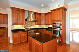 12525 Linda View Ln, Potomac, MD 20854 - Photo 31
