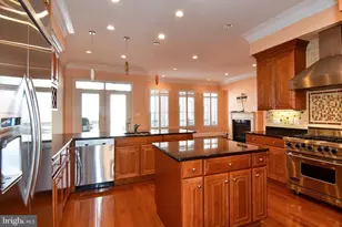 12525 Linda View Ln, Potomac, MD 20854 - Photo 29