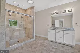 13828 Travilah Rd, Rockville, MD 20850 - Photo 33