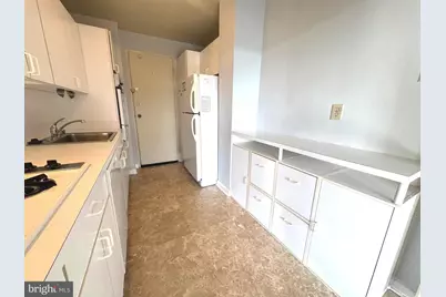 10500 Rockville Pik #614, Rockville, MD 20852 - Photo 9