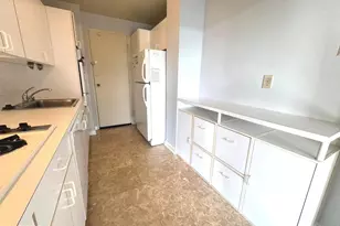 10500 Rockville Pik, Rockville, MD 20852 - Photo 9