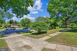 300 Gilsan Ct, Silver Spring, MD 20902 - Photo 15