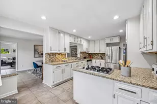 300 Gilsan Ct, Silver Spring, MD 20902 - Photo 43
