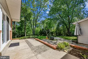 300 Gilsan Ct, Silver Spring, MD 20902 - Photo 25