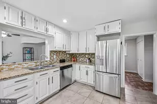 300 Gilsan Ct, Silver Spring, MD 20902 - Photo 3