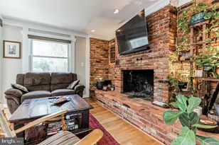 9329 Harvey Rd, Silver Spring, MD 20910 - Photo 11