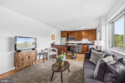 7333 New Hampshire Avenue #608, Takoma Park, MD 20912 - Photo 9