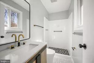 9720 Hedin Dr, Silver Spring, MD 20903 - Photo 37