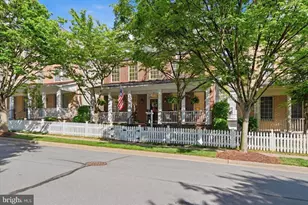 1006 Heritage Fields Ave, Rockville, MD 20850 - Photo 3