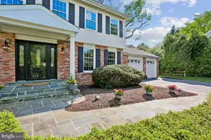 14404 Kings Grant St, North Potomac, MD 20878 - Photo 3