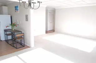 10401 Grosvenor Pl, Rockville, MD 20852 - Photo 9