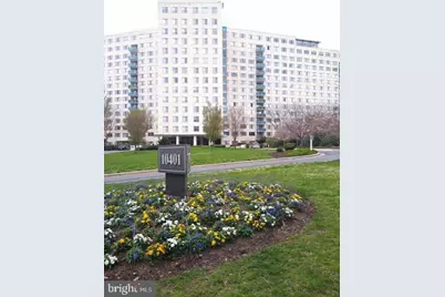 10401 Grosvenor Place #1018, Rockville, MD 20852 - Photo 1