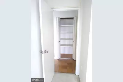 10401 Grosvenor Place #1018, Rockville, MD 20852 - Photo 11