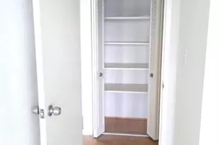 10401 Grosvenor Pl, Rockville, MD 20852 - Photo 11