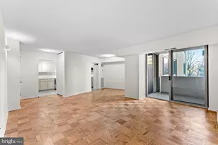 4601 N Park Ave, Chevy Chase, MD 20815 - Photo 17