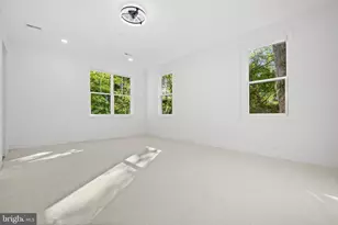 811 Sligo Creek Pkwy, Takoma Park, MD 20912 - Photo 27