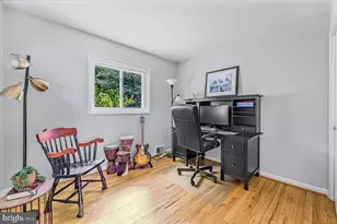 14407 Briarwood Terrace, Rockville, MD 20853 - Photo 13