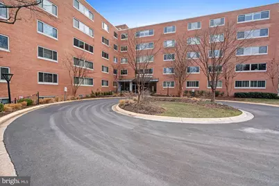 5100 Dorset Avenue #111, Chevy Chase, MD 20815 - Photo 3