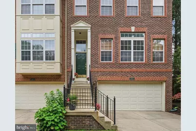 2011 Ashleigh Woods Court, Rockville, MD 20851 - Photo 3