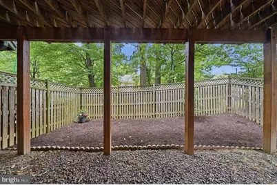 2011 Ashleigh Woods Court, Rockville, MD 20851 - Photo 9