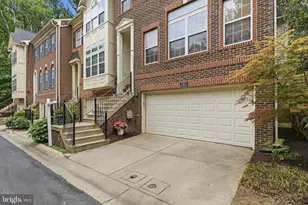 2011 Ashleigh Woods Ct, Rockville, MD 20851 - Photo 5