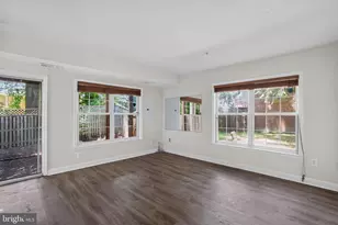 2011 Ashleigh Woods Ct, Rockville, MD 20851 - Photo 15