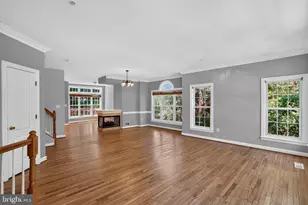 2011 Ashleigh Woods Ct, Rockville, MD 20851 - Photo 3