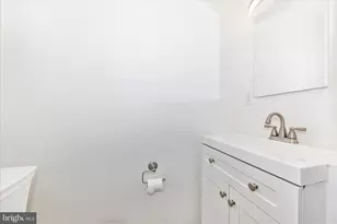 19453 Breezedale Ln, Germantown, MD 20876 - Photo 21
