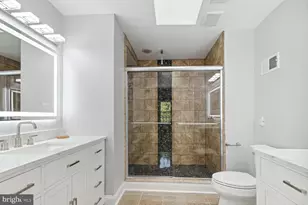 7435 Crestberry Ln, Bethesda, MD 20817 - Photo 23