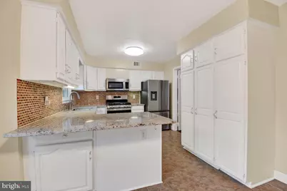 7435 Crestberry Lane, Bethesda, MD 20817 - Photo 17