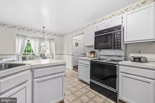 13102 Hugo Pl, Silver Spring, MD 20906 - Photo 9