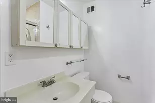 12234 Greenleaf Ave, Potomac, MD 20854 - Photo 25