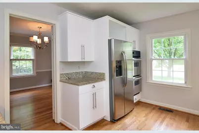 7208 Marbury Road, Bethesda, MD 20817 - Photo 9