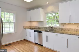 7208 Marbury Rd, Bethesda, MD 20817 - Photo 7