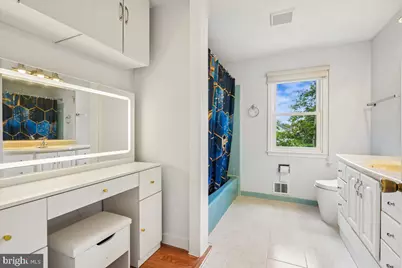 11119 Lamplighter Lane, Potomac, MD 20854 - Photo 25