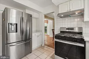 11119 Lamplighter Ln, Potomac, MD 20854 - Photo 11