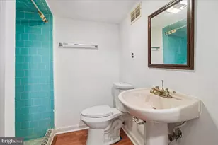 11119 Lamplighter Ln, Potomac, MD 20854 - Photo 29