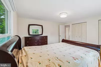 11119 Lamplighter Lane, Potomac, MD 20854 - Photo 17