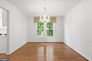 8615 Aqueduct Rd, Potomac, MD 20854 - Photo 9
