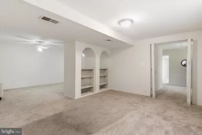 8615 Aqueduct Road, Potomac, MD 20854 - Photo 35