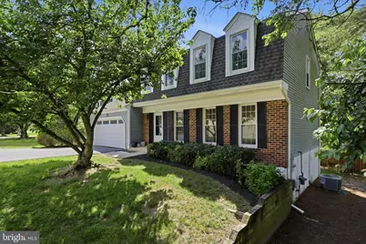 8615 Aqueduct Road, Potomac, MD 20854 - Photo 3