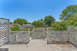17313 Dowden Way, Poolesville, MD 20837 - Photo 9