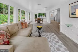 3305 W Coquelin Terrace, Chevy Chase, MD 20815 - Photo 9