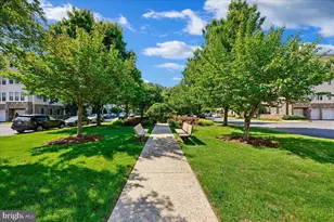 310 High Gables Dr, Gaithersburg, MD 20878 - Photo 3