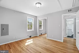 1102 Broadwood Dr, Rockville, MD 20851 - Photo 19